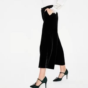Boden Lyndhurst Velvet Culottes in black